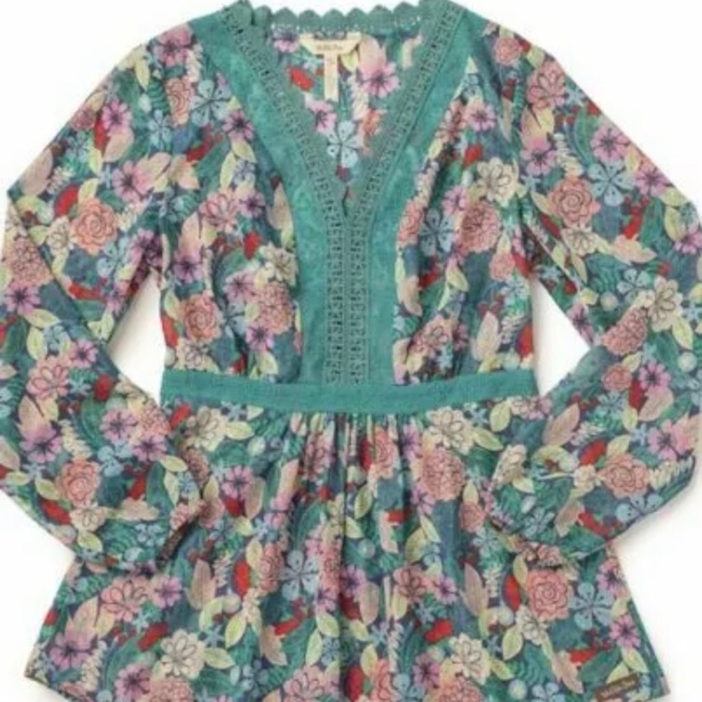 Adorable Matilda Jane floral top. Size xxl